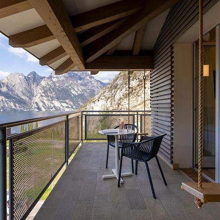 Hi Hotels Torbole - Pool & Spa Torbole Sul Garda Bagian luar foto