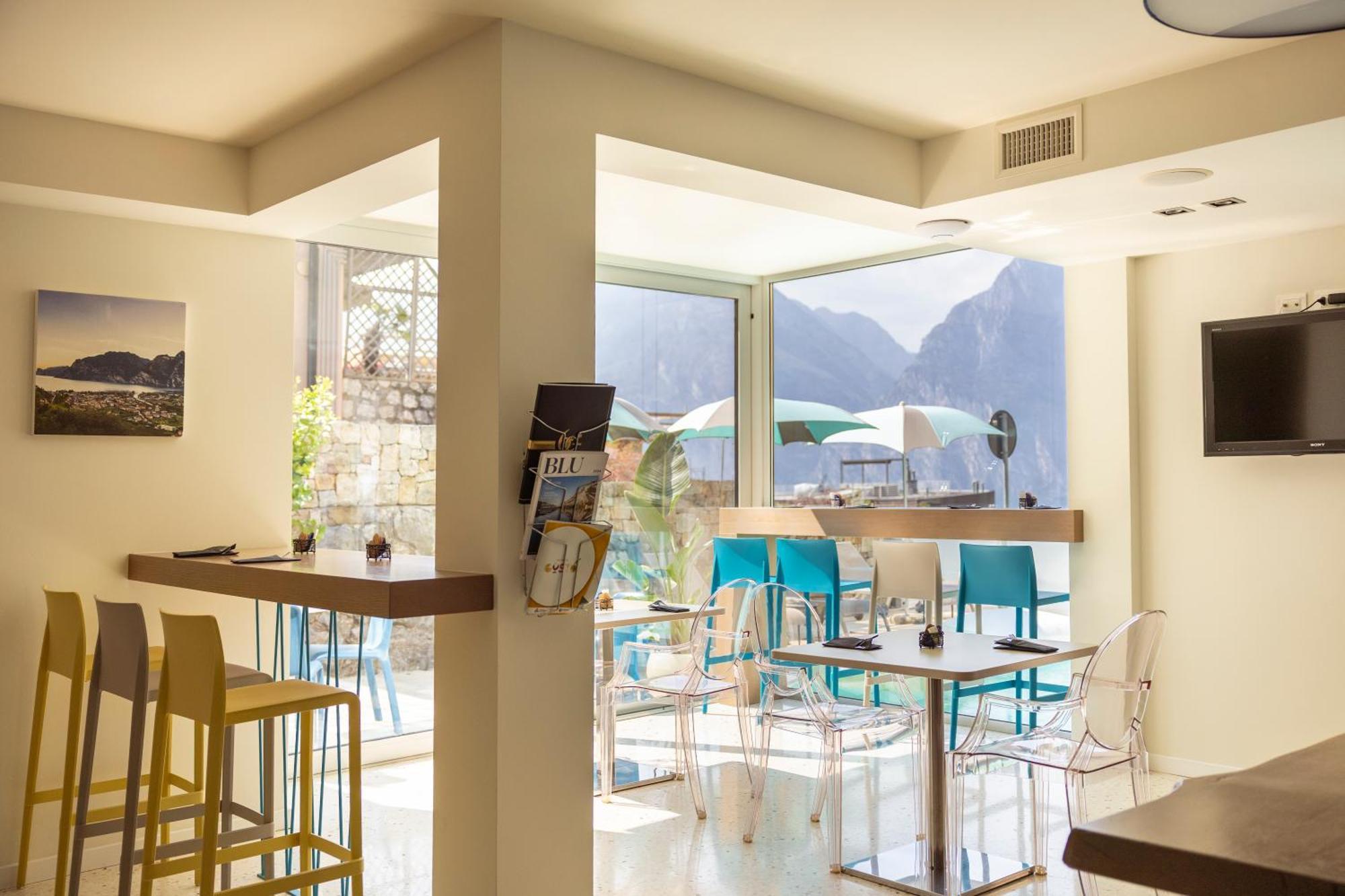Hi Hotels Torbole - Pool & Spa Torbole Sul Garda Bagian luar foto
