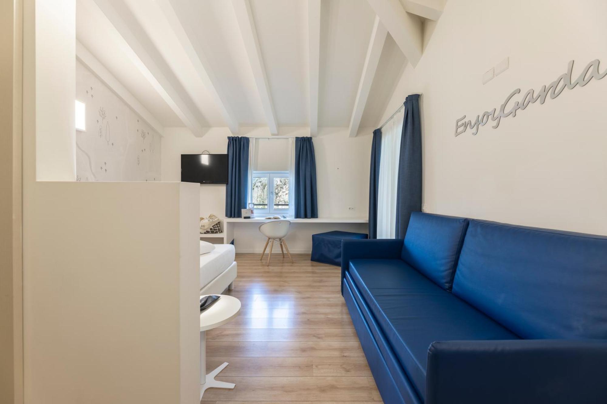 Hi Hotels Torbole - Pool & Spa Torbole Sul Garda Bagian luar foto