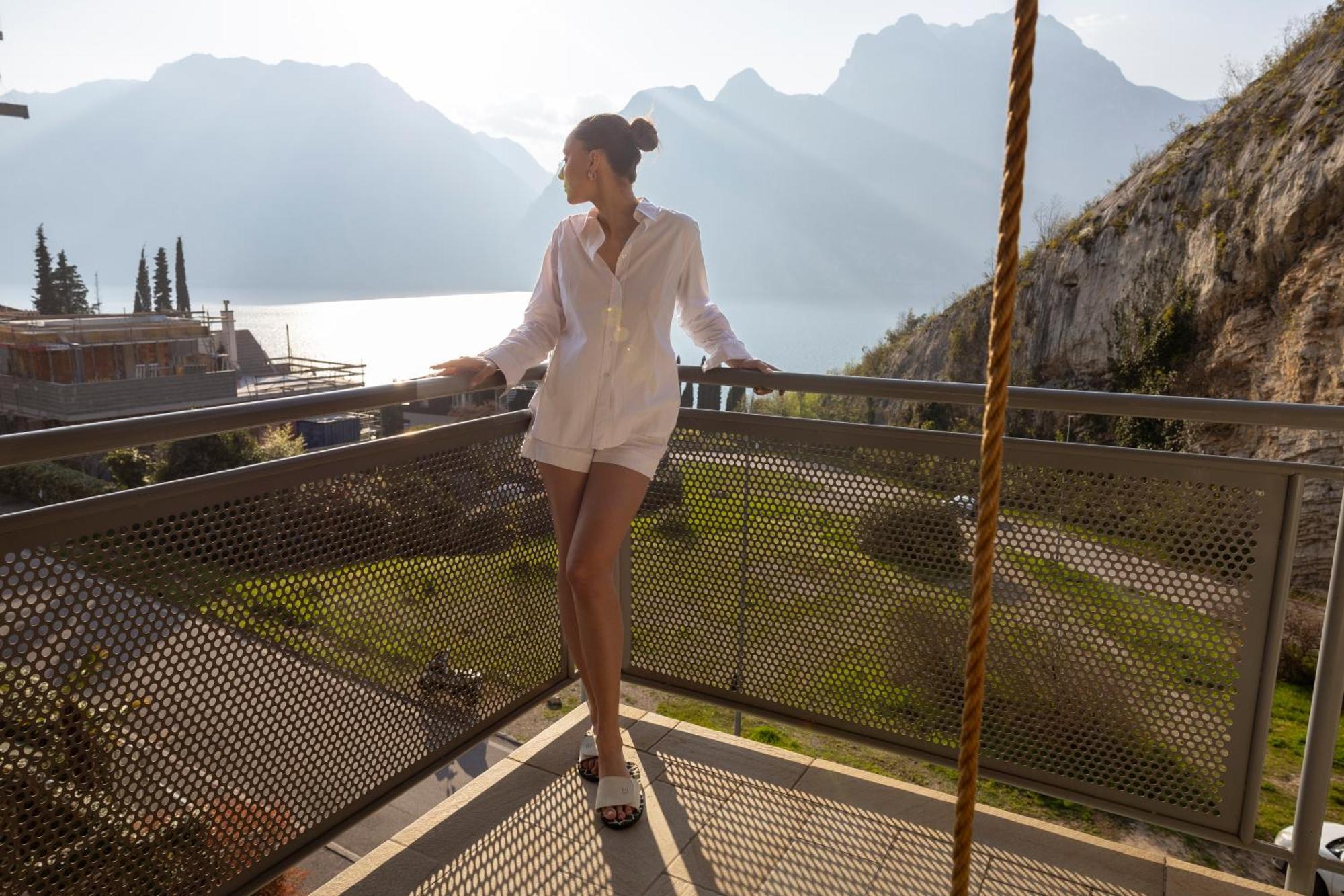 Hi Hotels Torbole - Pool & Spa Torbole Sul Garda Bagian luar foto
