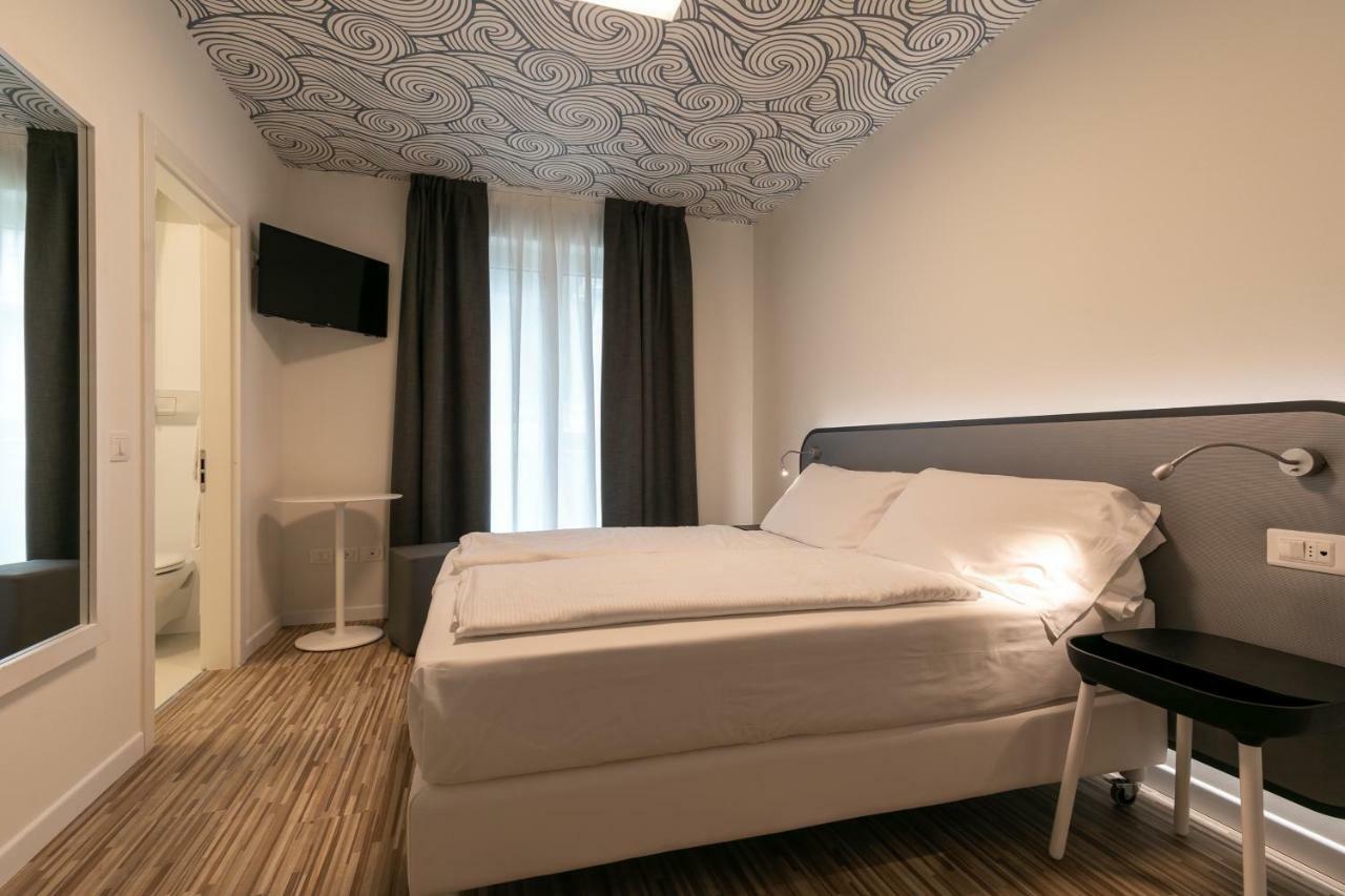 Hi Hotels Torbole - Pool & Spa Torbole Sul Garda Bagian luar foto