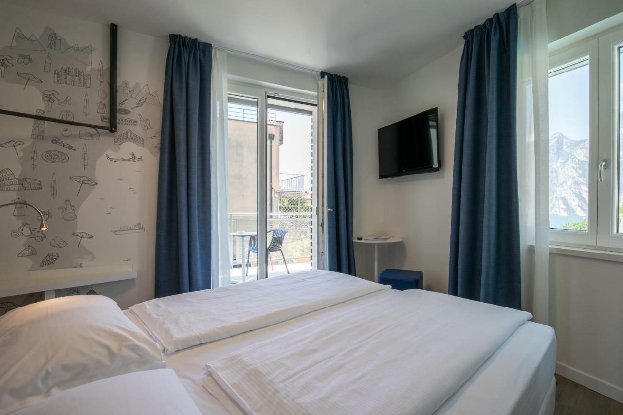 Hi Hotels Torbole - Pool & Spa Torbole Sul Garda Bagian luar foto